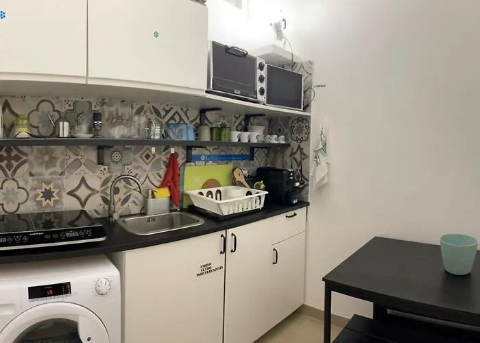 Camera Comfort Matrimoniale Con Bagno E Zona Cottura *