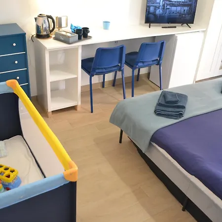 Camera Comfort Matrimoniale Con Bagno E Zona Cottura Guest house *