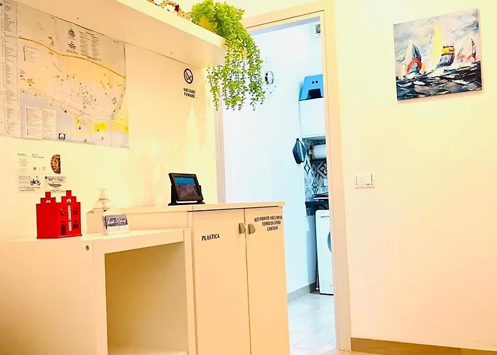 Camera Comfort Matrimoniale Con Bagno E Zona Cottura Chiavari